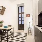 Urban Stable Luxury 아파트 *