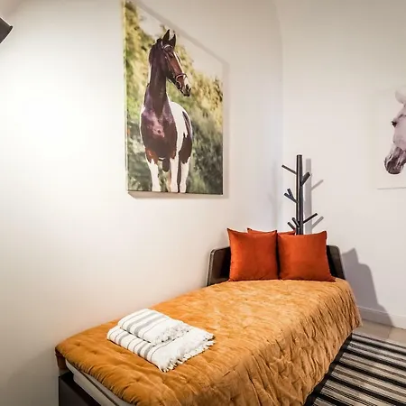 Urban Stable Luxury Apartment