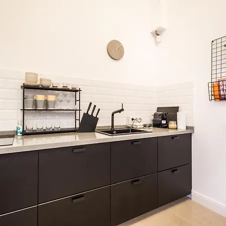 Urban Stable Luxury 아파트 *