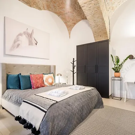 Urban Stable Luxury Apartment Budapest