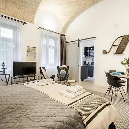 Urban Stable Luxury Apartment Budapest