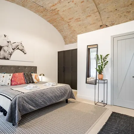 Urban Stable Luxury * Budapest