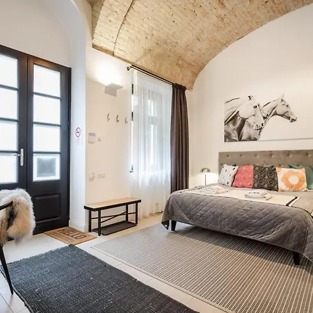 Urban Stable Luxury * Budapest